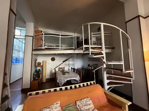Depto Tipo Casa en Venta de 4 ambientes