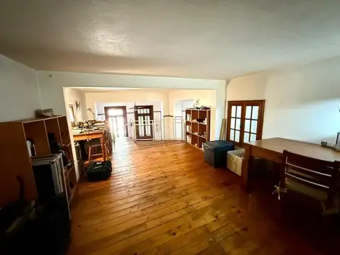 Depto Tipo Casa en Venta 106 años