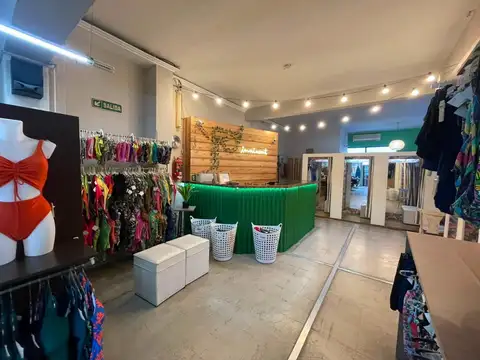Local Comercial con Galpon