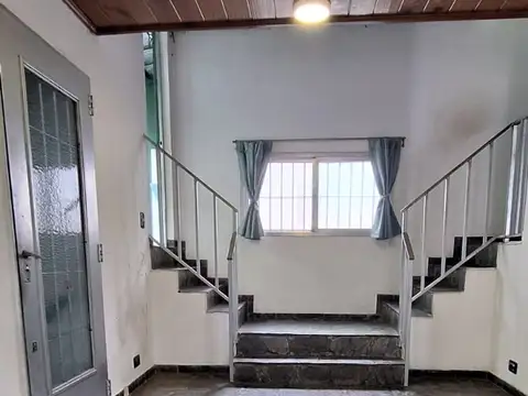 Depto Tipo Casa en Venta en Villa Luro, USD 96.000