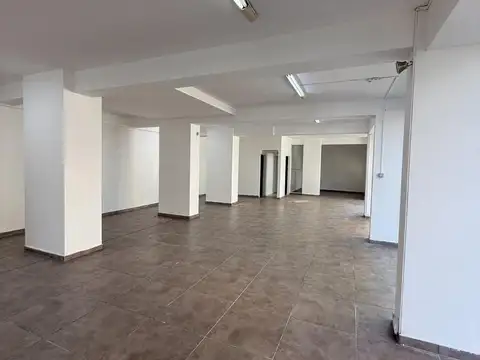 Local en Alquiler en Guemes, $ 4.500.000