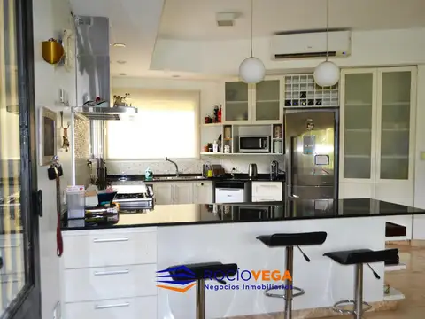 Casa en Alquiler de 3 dormitorios