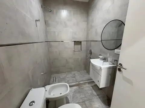 ALQUILER – PH 2 AMBIENTES A ESTRENAR CON PATIO