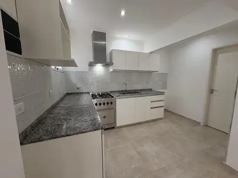 Depto Tipo Casa en Alquiler de 2 ambientes