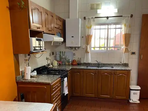 Casa. Benegas al 8000