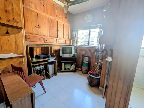 Av Rivadavia 4900, Piso 4