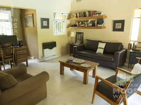 Casa en Venta en Acacias Blancas, USD 190.000