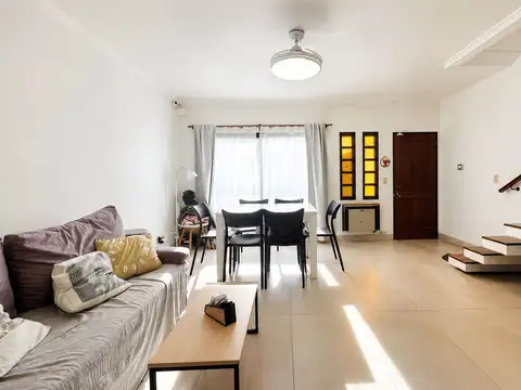 Casa 4 ambientes con 1 baño
