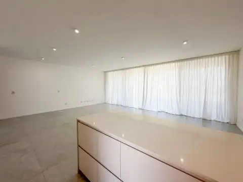 Departamento en Alquiler de 4 ambientes