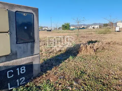 Terreno en Venta 20  mts Frente