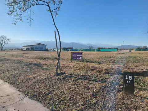Terreno en Venta 30  mts Fondo