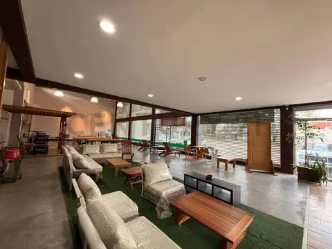 Galpon en Venta en Tolosa, USD 2.700.000
