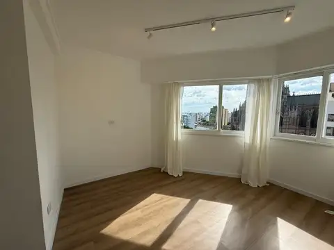 Diagonal 74 esquina 54 100, Piso 11