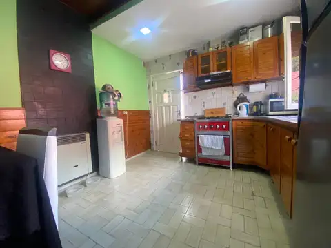 VTA CASA 4 AMB APTO CRED C/ PATIO