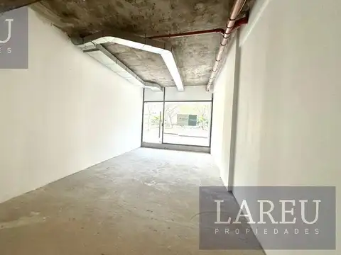 Local - 46 Plaza, Agora Uno - Pilar