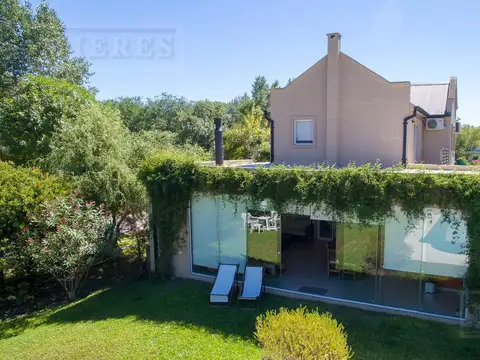 Casa en Alquiler de 3 dormitorios