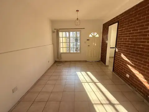 Depto Tipo Casa en Venta de 1 dormitorio