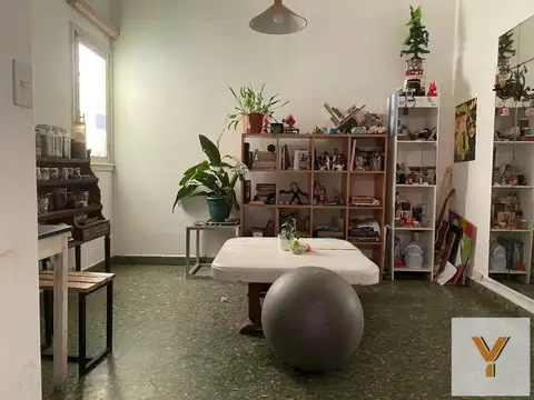 Depto Tipo Casa 5 ambientes con 2 baños