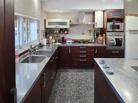 Casa en Venta al Oeste