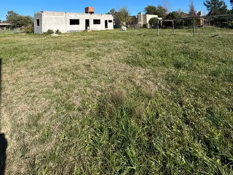 Merlo entre esquina Lezama 100