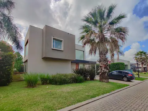 Casa en Alquiler en Funes, Rosario