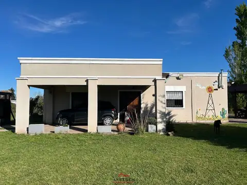 Venta · Casa 3 ambientes · Autosustentable  ·  Molino Blanco