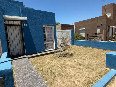 VENTA CASA 2 DORMITORIOS CARRARA DE HORIZONTE