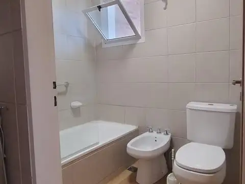 Departamento en Alquiler con 1 cocheras