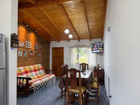 Casa de 5 ambientes en 1.500 m²Av. Los Cóndores