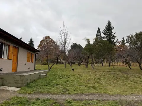 Casa de 5 ambientes en 1.500 m²Av. Los Cóndores
