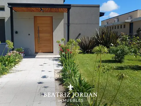 CASA 4 AMBIENTES EN VENTA, BARRIO CERRADO MONET,  LOS CARDALES