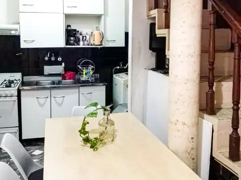Depto Tipo Casa en Venta de 4 ambientes