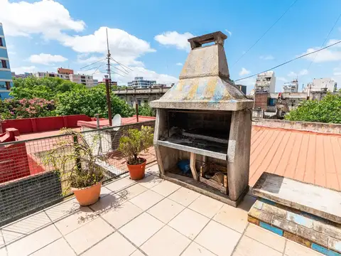 VENTA LA BOCA  PH EXCELENTE TERRAZA PARRILLA 