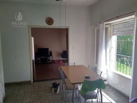 Casa en Venta con 3 cocheras