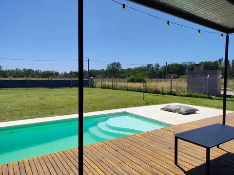 Quinta monoambiente estilo container Quintas de Alvarez