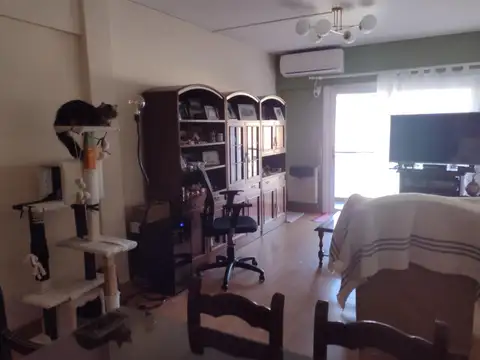 Venta 3 ambientes balcón contrafrente guarda coche y baulera