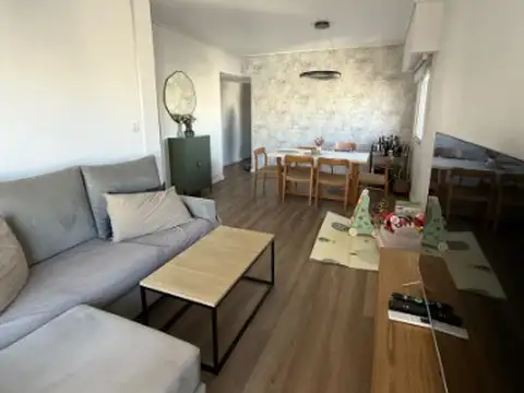 En venta Depto de 4 amb con balcon corrido en Recoleta