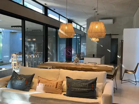 Casa en Venta de 4 dormitorios