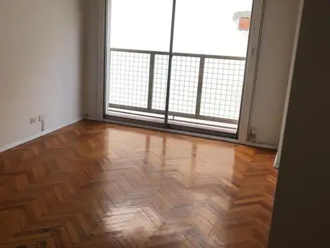 Alquiler departamento de 3 ambientes - flores