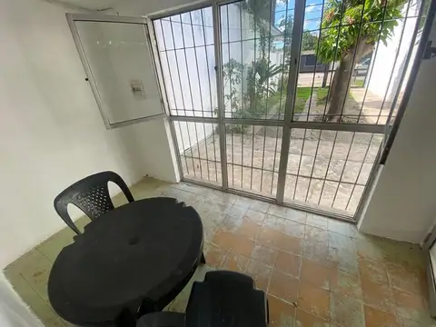 CASA EN VENTA - 2 AMBIENTES - RESISTENCIA