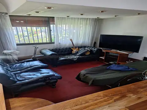 CASA  4 AMBIENTES PILETA QUINCHO COCHERAS S  