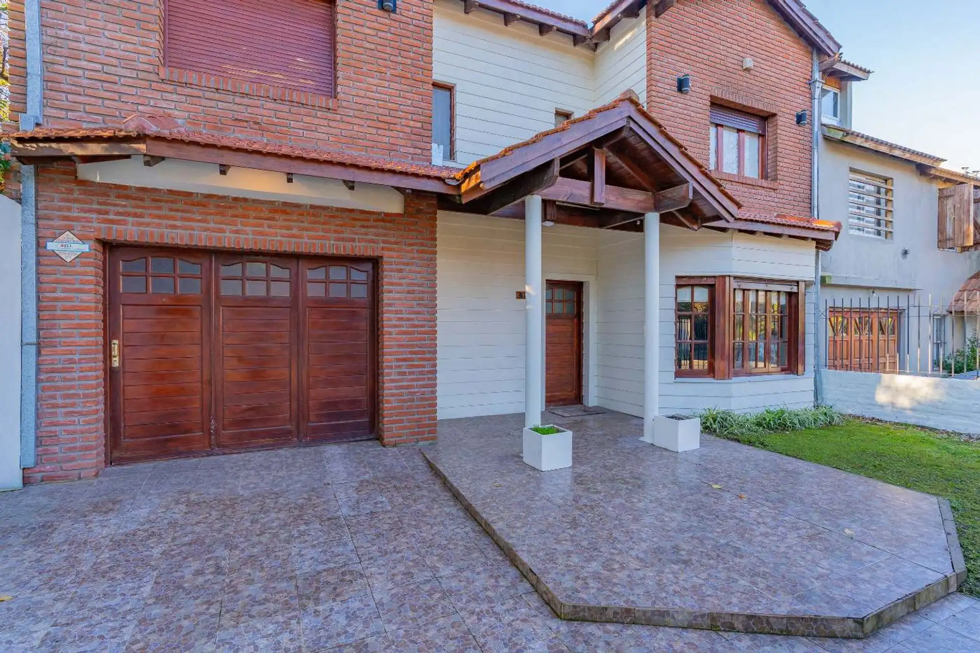 VENTA Casa 4amb c/Garage Doble y Parque | Colinas