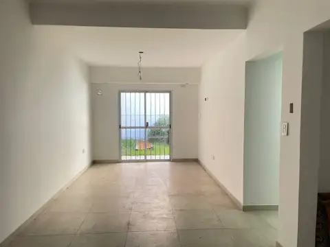 Venta Casa 3 amb con patio en Ramos Mejia