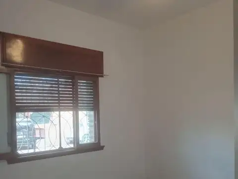 Casa en Alquiler con 1 cochera