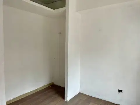 Depto Tipo Casa en Venta 56 años