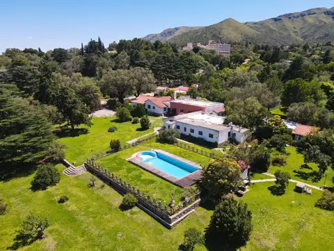 VENTA HOTEL LOS COCOS