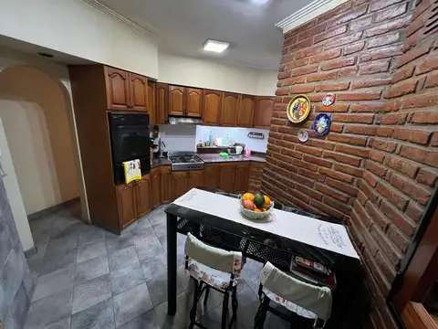 Casa en Venta en Abasto, USD 185.000