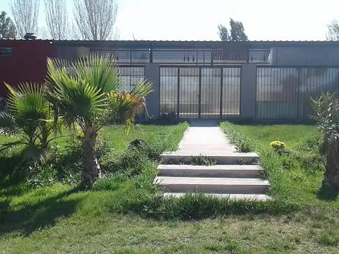 OPENHOUSE INMOBILIARIA VENDE espectacular salon de eventos en Las Heras.
