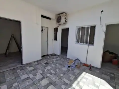 PH en venta - 2 Dormitorios 1 Baño - Sarandí