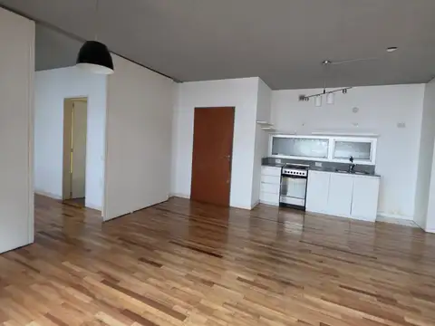 Quesada 1500, Piso 4